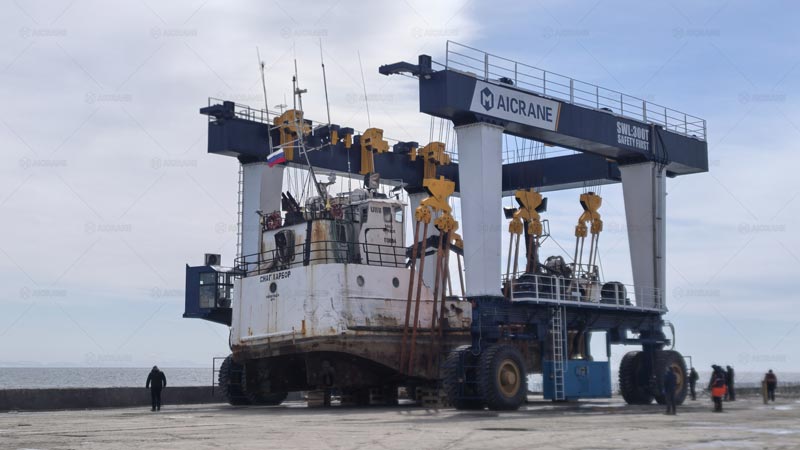 Aicrane Travel Lift para Puertos Comerciales y Terminales Marítimas: reduce los tiempos de espera en muelle